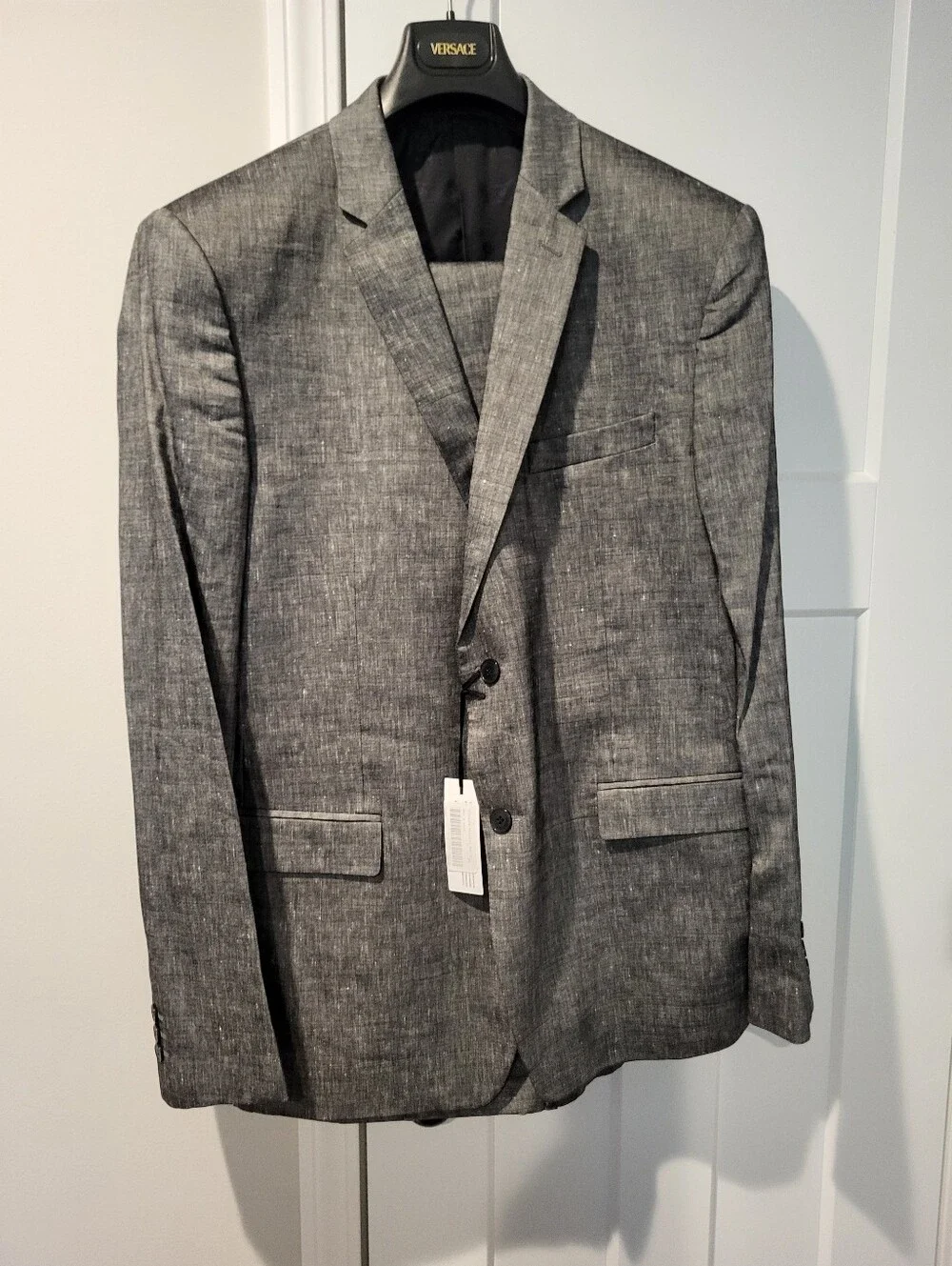 Versace Men's Graphite Gray Two-Button Suit Size 58